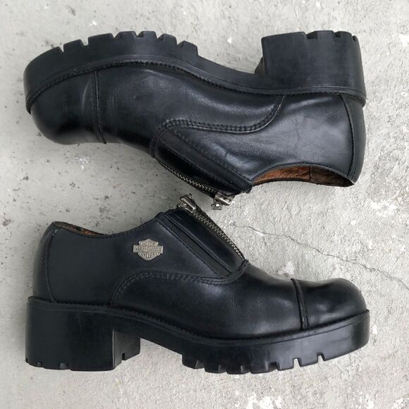 Distressed Harley Davidson - Picture 1 of 10